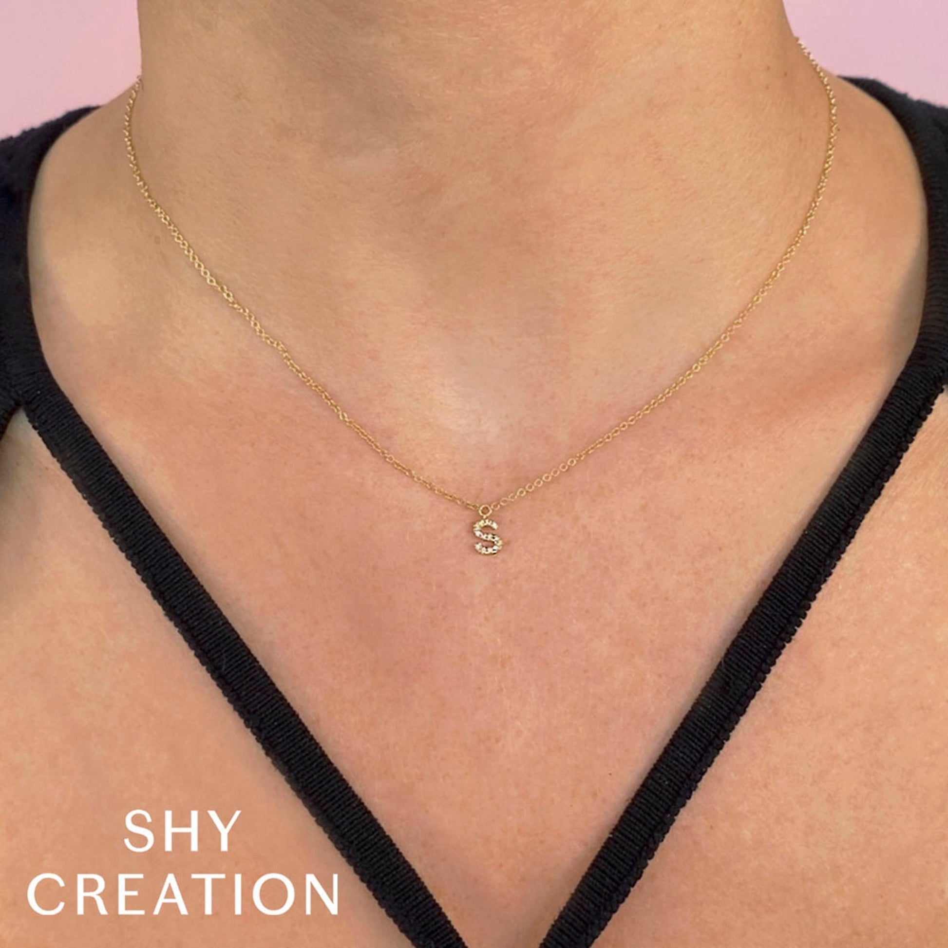 0-04ct-diamond-necklace-initial-a