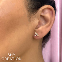 0-05ct-diamond-dragonfly-earring