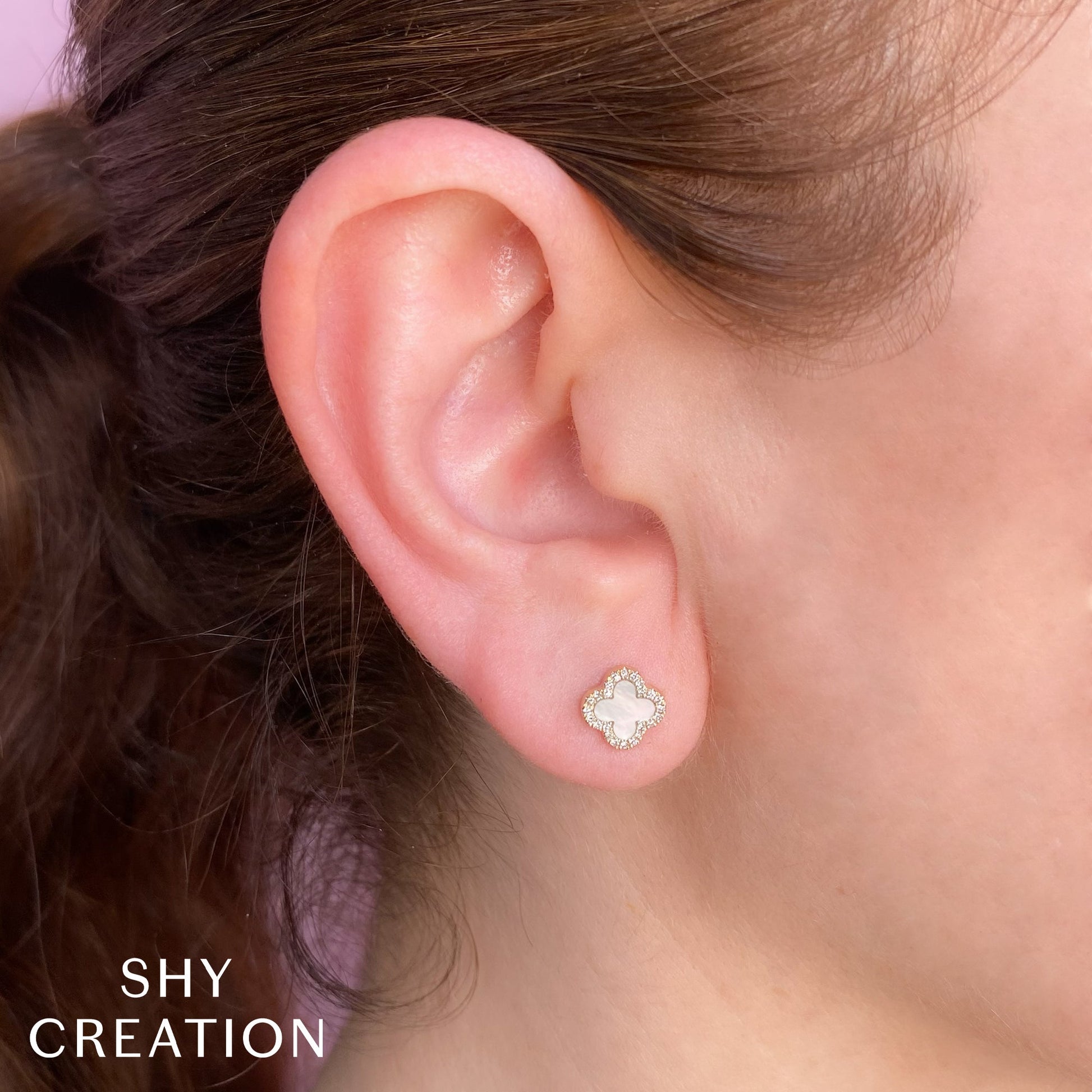 0-11ct-diamond-0-35ct-mother-of-pearl-clover-earring