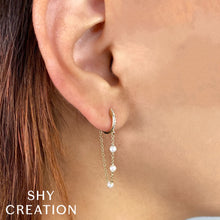 0-05ct-diamond-cultured-pearl-huggie-earring