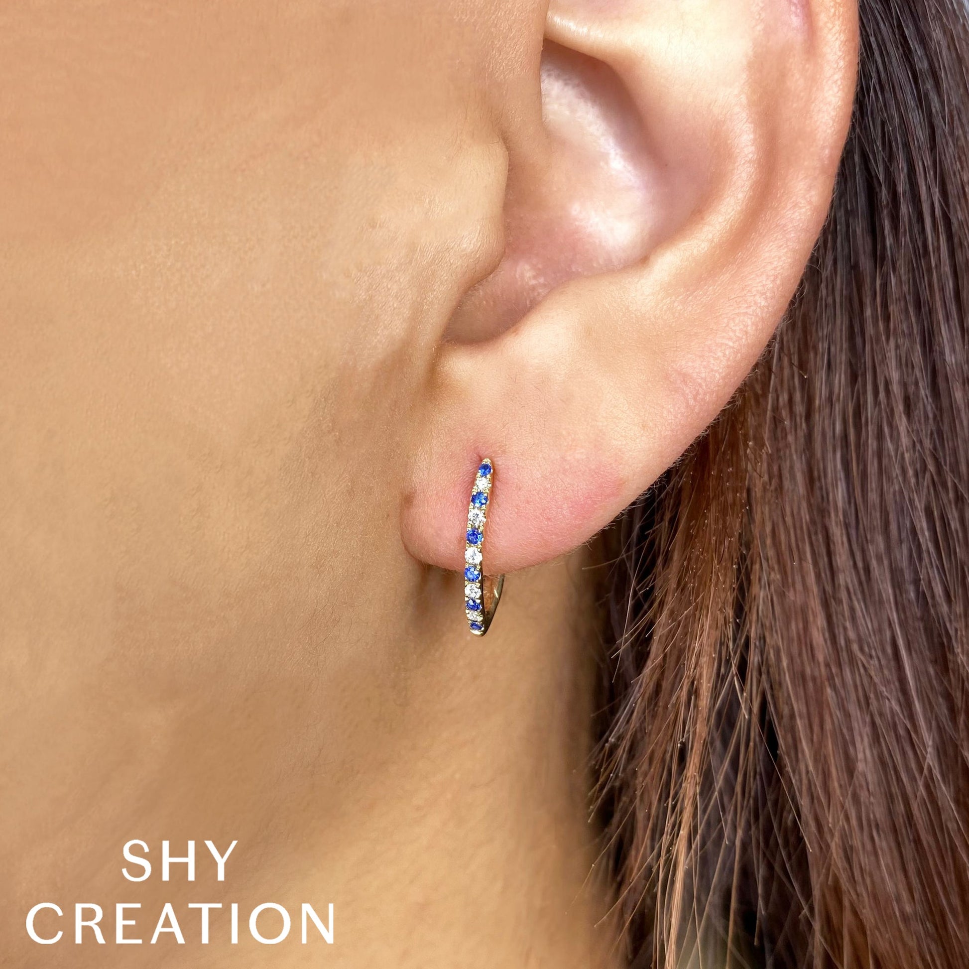 shy-creation-0-09ct-diamond-0-14ct-blue-sapphire-hoop-earring-sc55025211h0-60