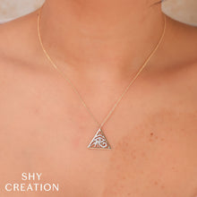 Shy Creation 0.13Ct Diamond Eye Triangle Necklace SC55026770
