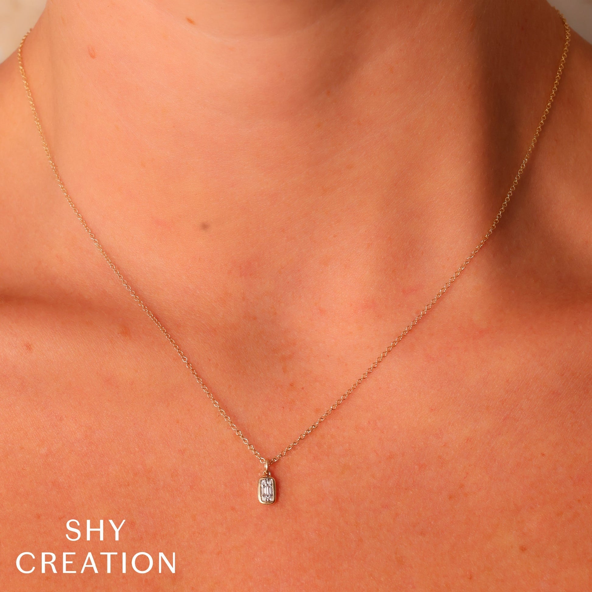 shy-creation-0-07ct-diamond-baguette-necklace-sc55027439rd