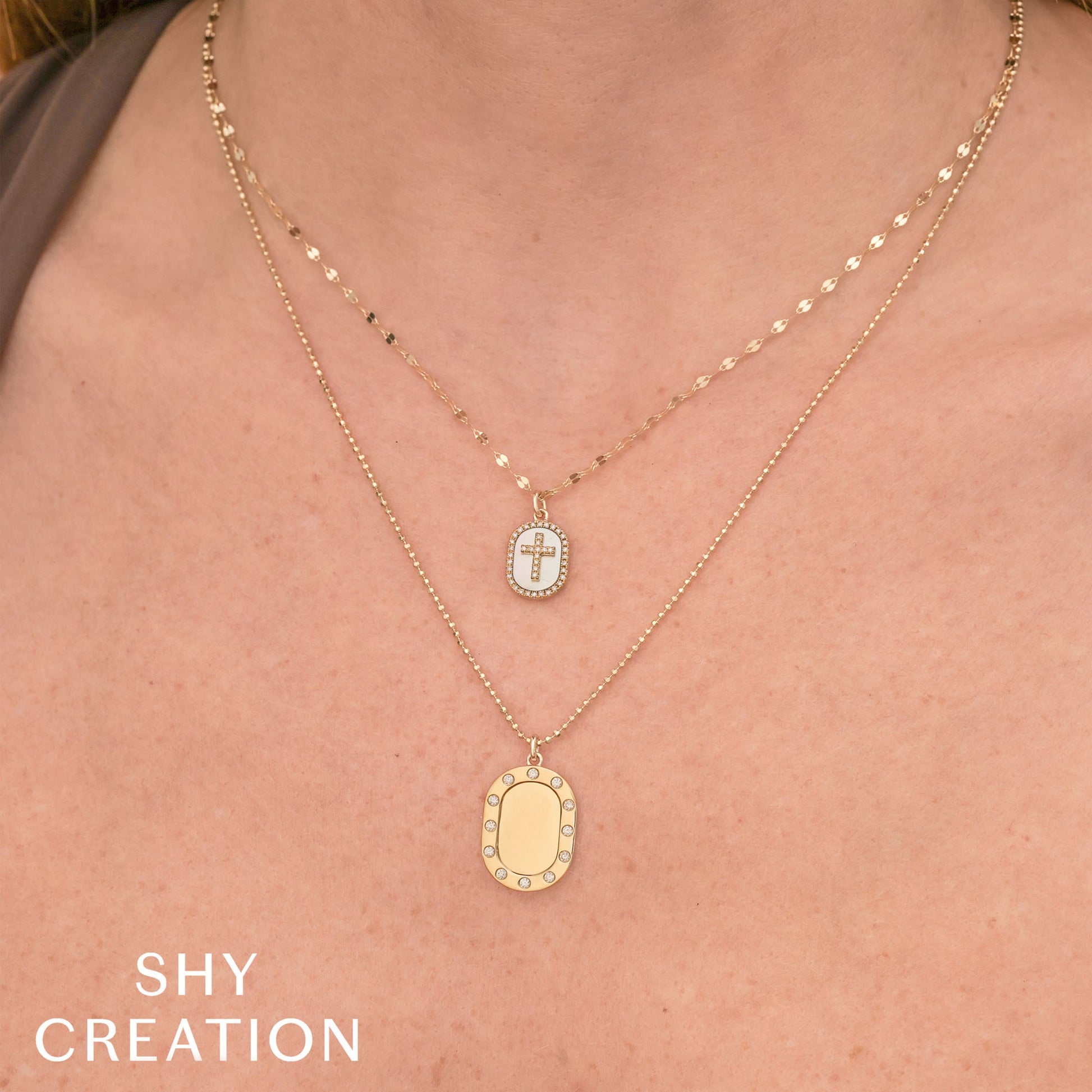 shy-creation-0-11ct-diamond-0-95ct-mother-of-pearl-oval-cross-sparkle-chain-necklace-sc55028759