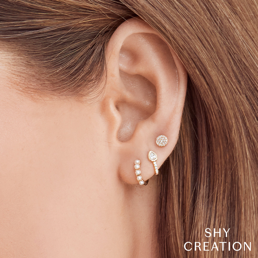 cultured-pearl-huggie-earring