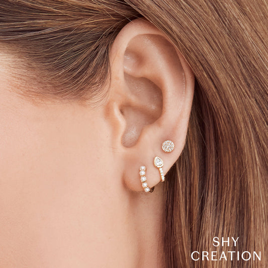 cultured-pearl-huggie-earring