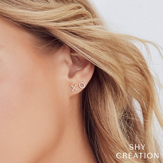 shy-creation-0-09ct-diamond-xo-stud-earring-sc55001360