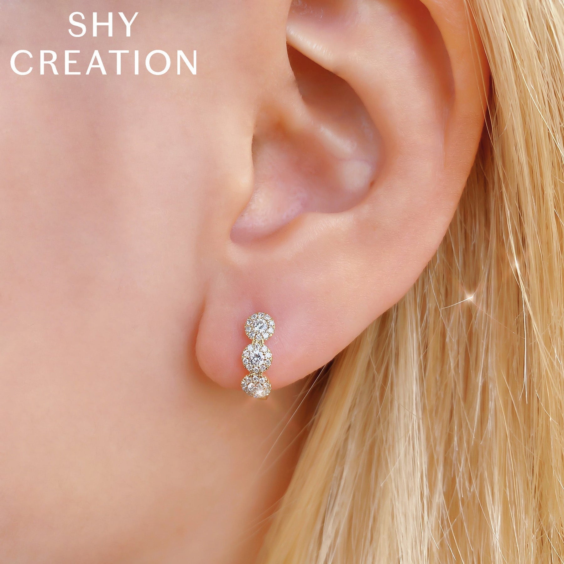 0-37ct-diamond-huggie-earring-1