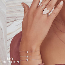 0-05ct-diamond-pave-heart-bracelet-2