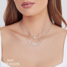 0-22ct-diamond-baguette-necklace