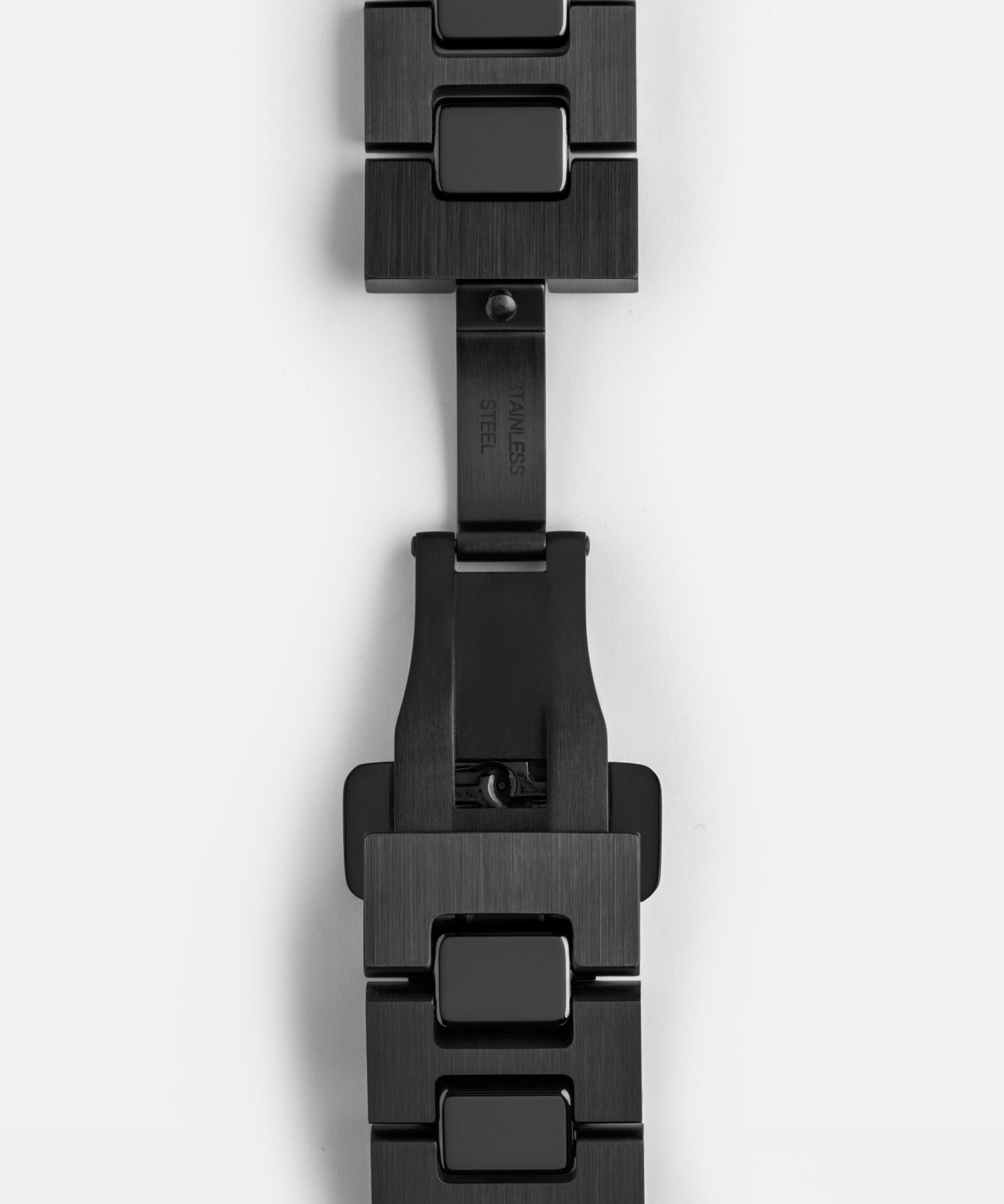 Bell & Ross BR-05 Skeleton Phantom Ceramic BR0394-RSD-CE/SRB