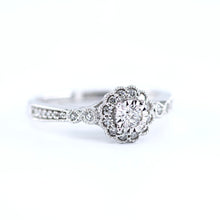 Vintage Round Diamond Engagement Ring 4690046