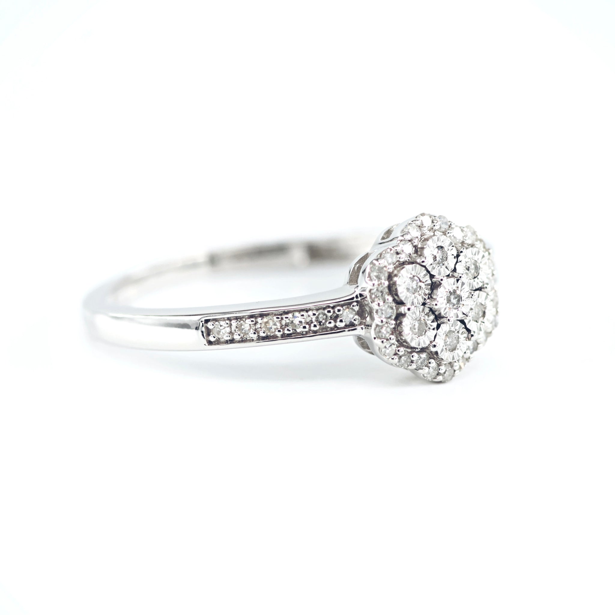 Round Diamond Engagement Ring 4690053