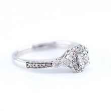 Vintage Round Diamond Engagement Ring 4690046