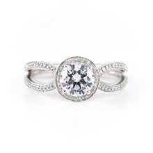 Round Halo Diamond Engagement Ring 4690070