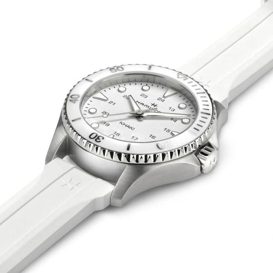 Khaki Navy Scuba Quartz
 H82221310