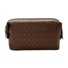 signature-washbag