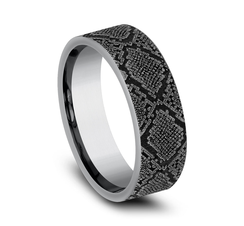 benchmark-the-diamondback-ring