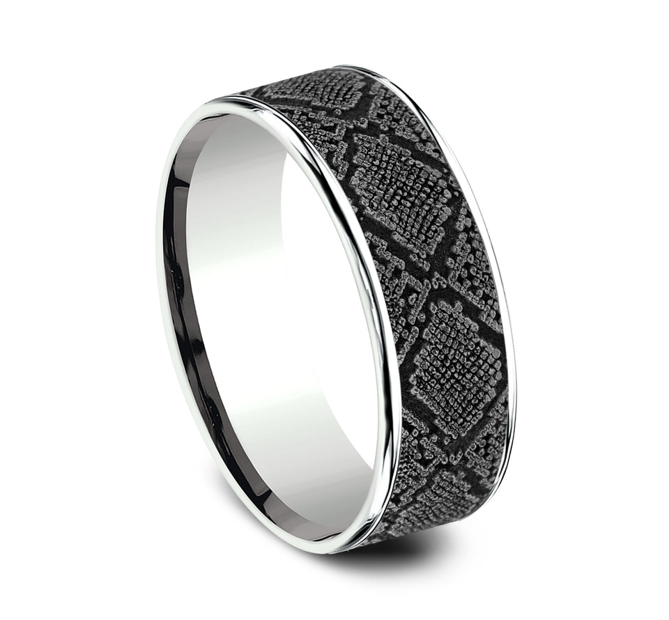benchmark-the-diamondback-ring